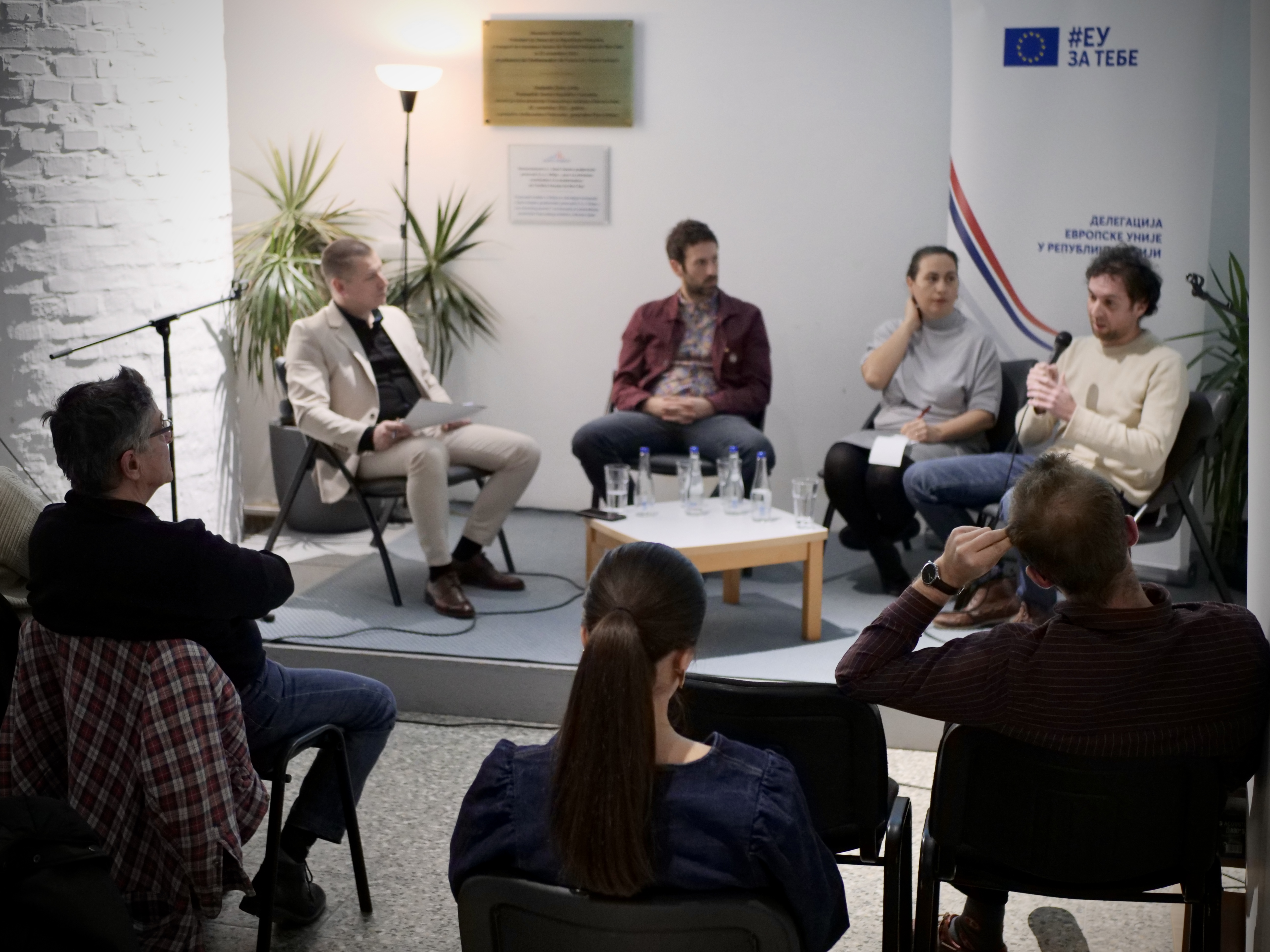 Science Between Innovation and Responsibility: Perspectives from BioSense Researchers